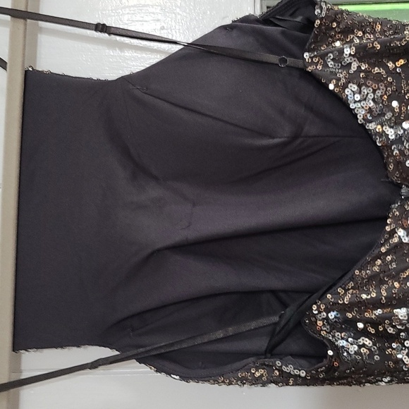 City Triangle Womens/Juniors Formal Dress Prom Gray Silver/Gold Sequins Sz 5 EUC - Picture 5 of 10